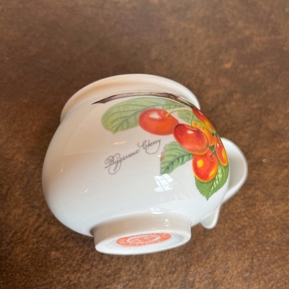 Portmeirion Pomona Footed Cup - The Romantic Breakfast Cup - Picture 3 of 7